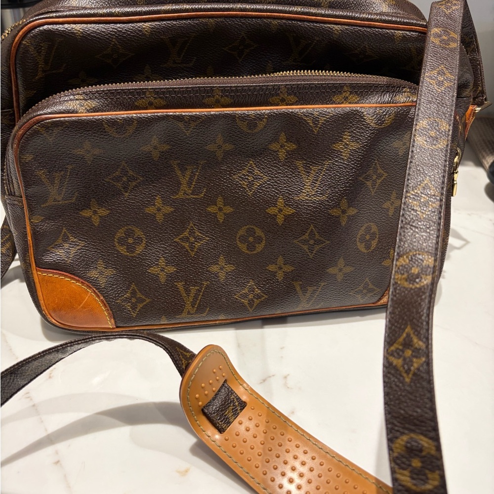 Louis Vuitton Brown Monogram Women’s Bag
